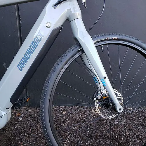 Close up of the fork on the Diamondback Current 2022