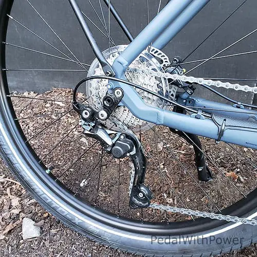 Close up of the rear derailleur on the Diamondback Union 1 2022