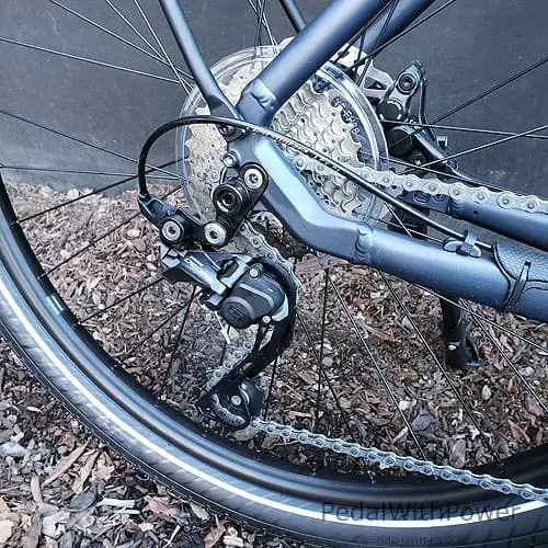 Close up of the rear derailleur on the Diamondback Union 2 2022