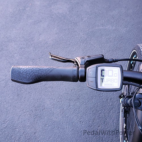 Left grip, brake lever, and Bosch display on the Haibike Trekking 5 2022