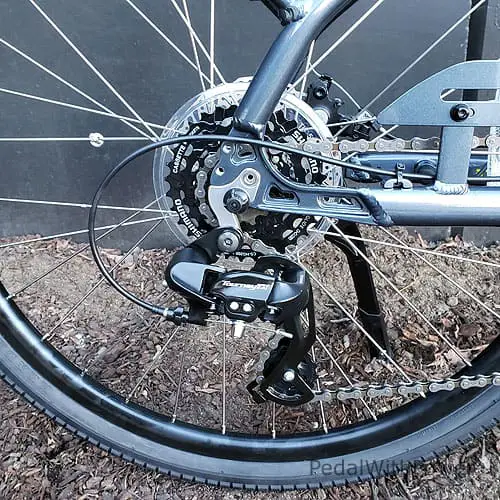 Close up of the rear derailleur on the Izip Vibe 2021