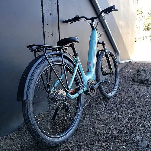 Izip Vida 2021 with a suspension fork from behind