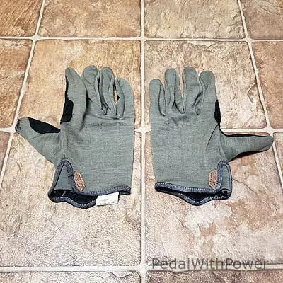 Giro D'wool gloves tops