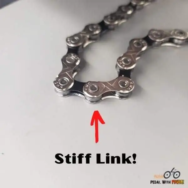 stiff bicycle chain link